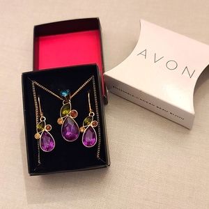 Avon earring and necklace set.